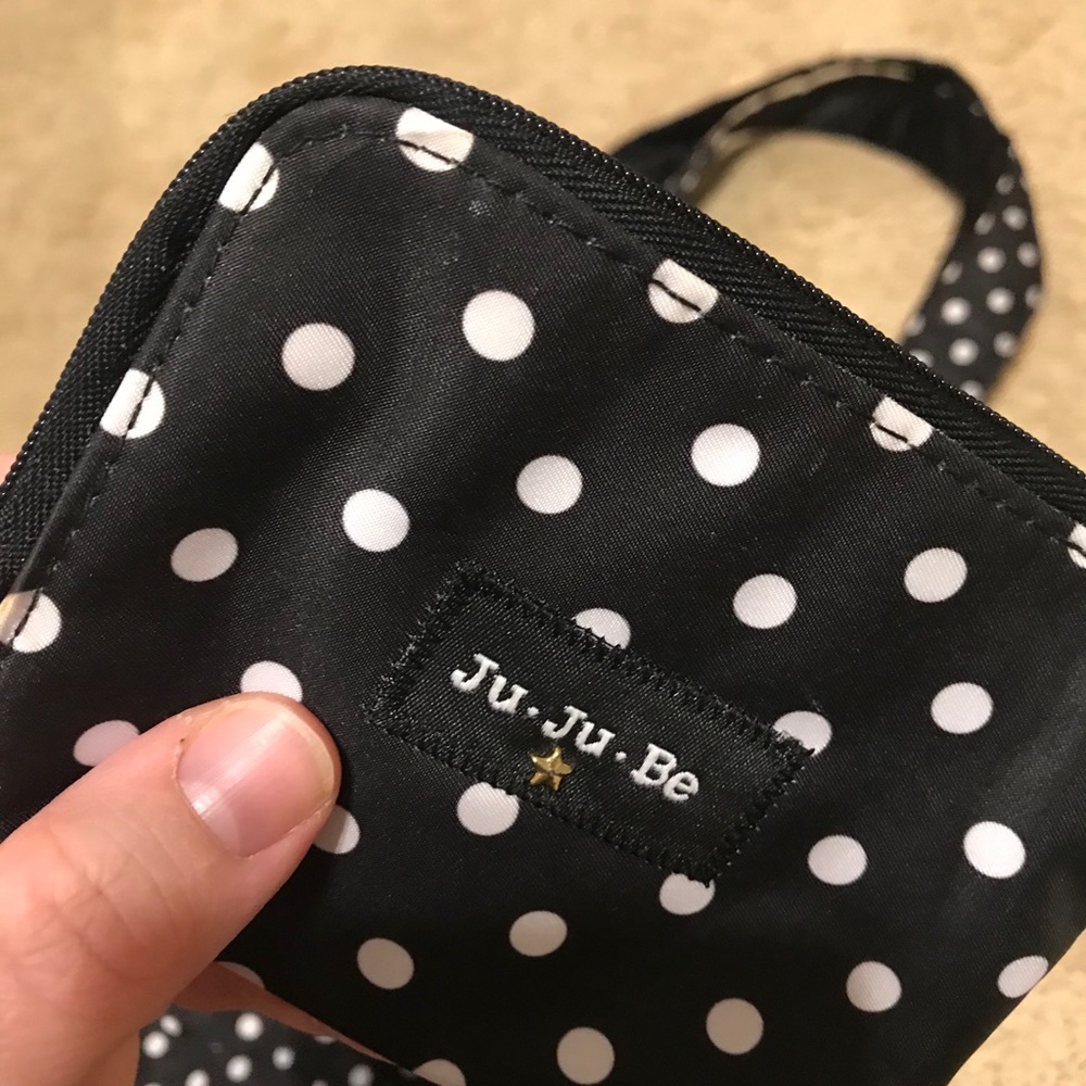 ADDITIONAL PICTURES: Ju Ju Be Duchess Bundle